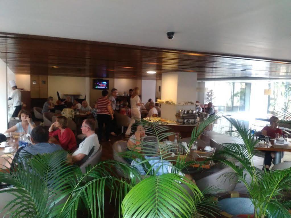 Monarch Brigade Road Hotel Bangalore Exterior foto