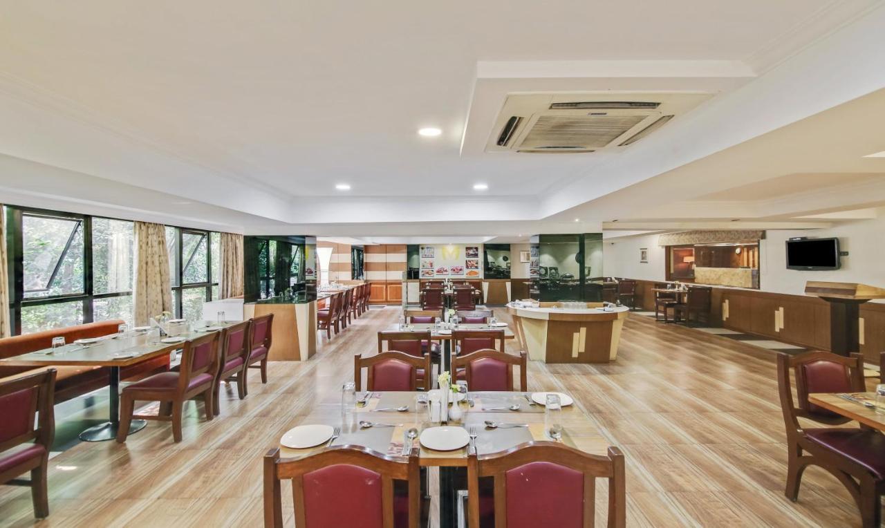 Monarch Brigade Road Hotel Bangalore Exterior foto