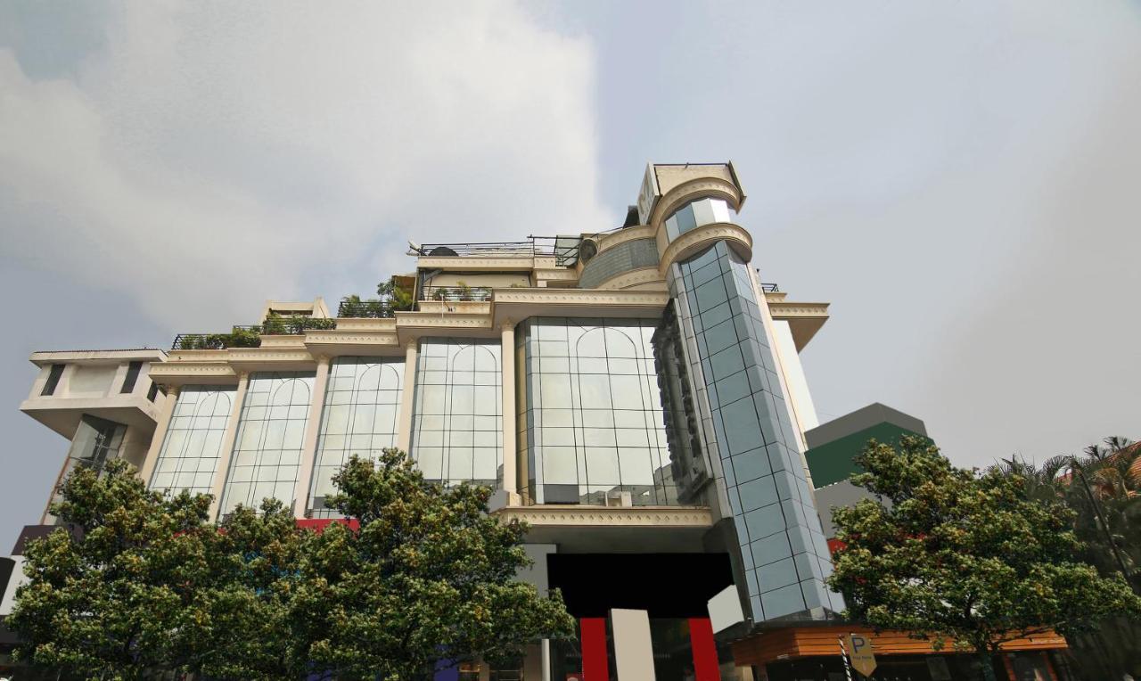 Monarch Brigade Road Hotel Bangalore Exterior foto